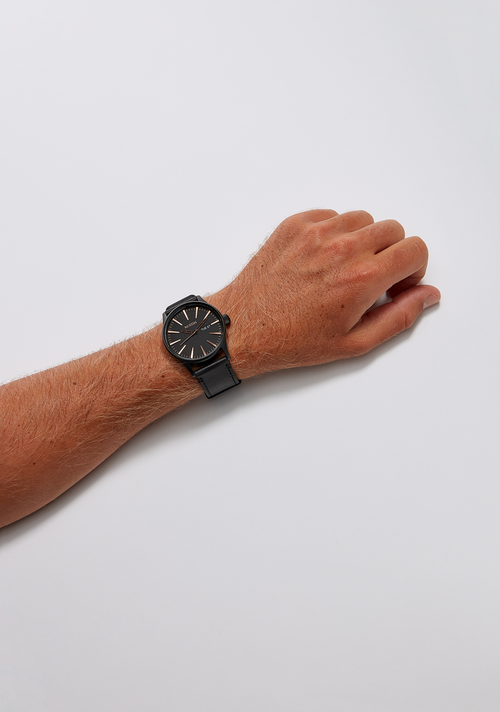 Sentry Leather Matte Black / Gold