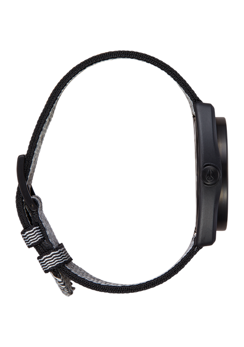 Light-Wave All Black