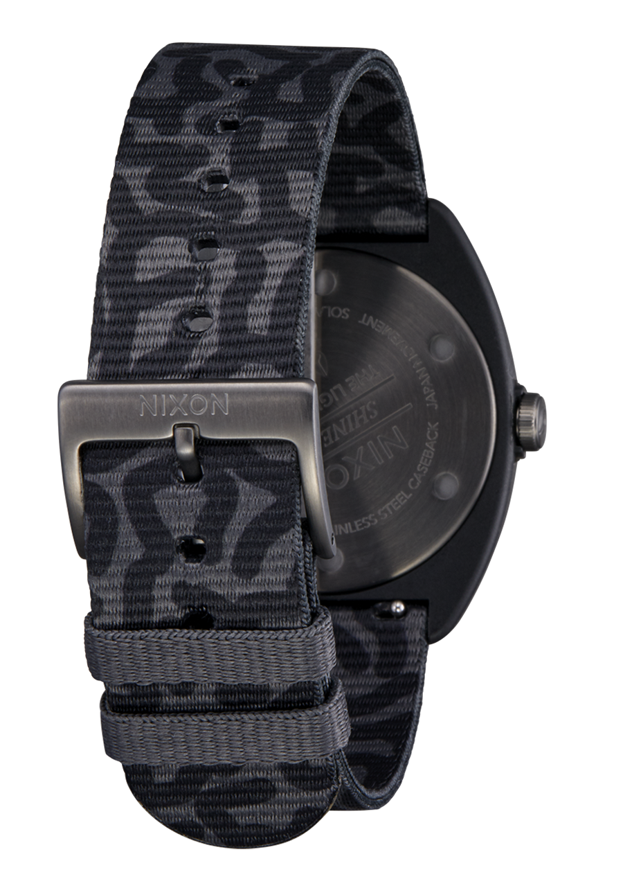 Light-Wave Black / Scribble View 3