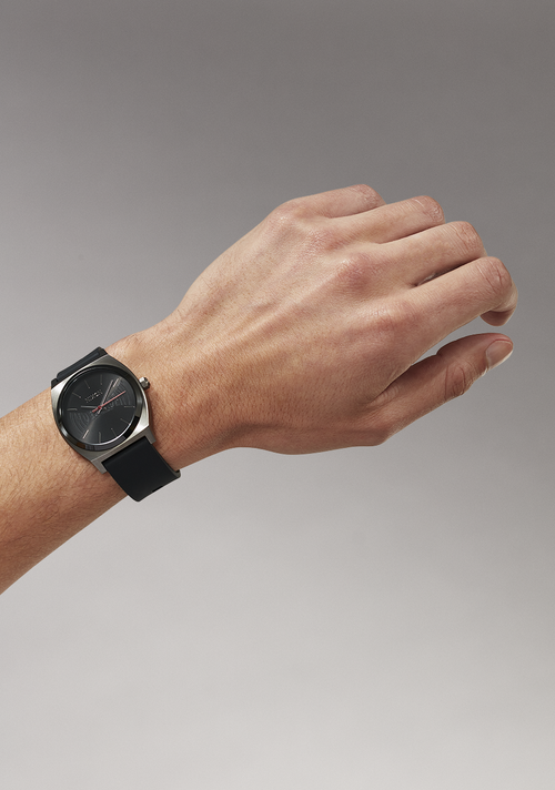 Independent Time Teller Gunmetal