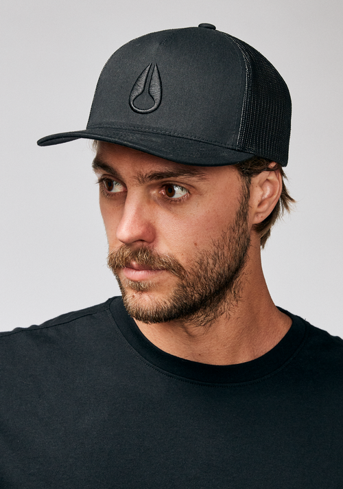 Iconed Trucker Hat Black / Black