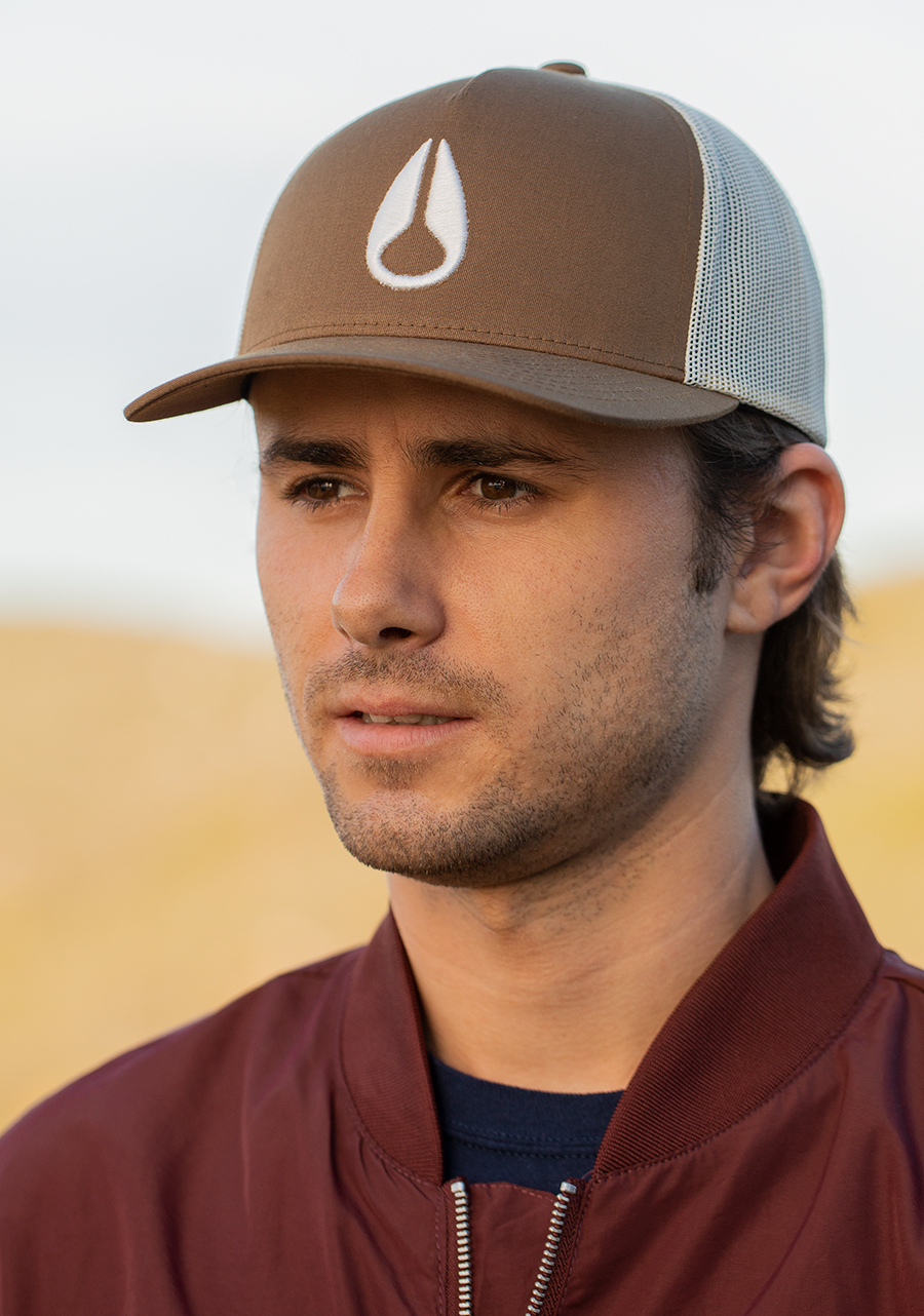 Iconed Trucker Hat Brown / Off White View 8