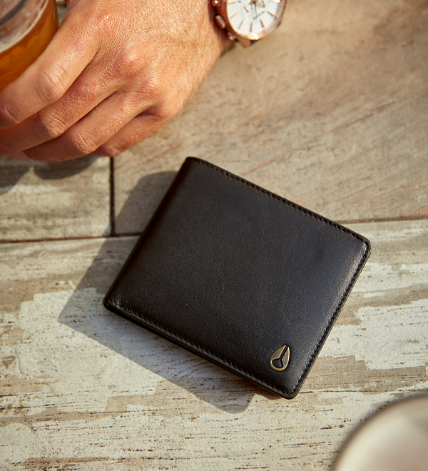 Pass Leather Wallet Brown
