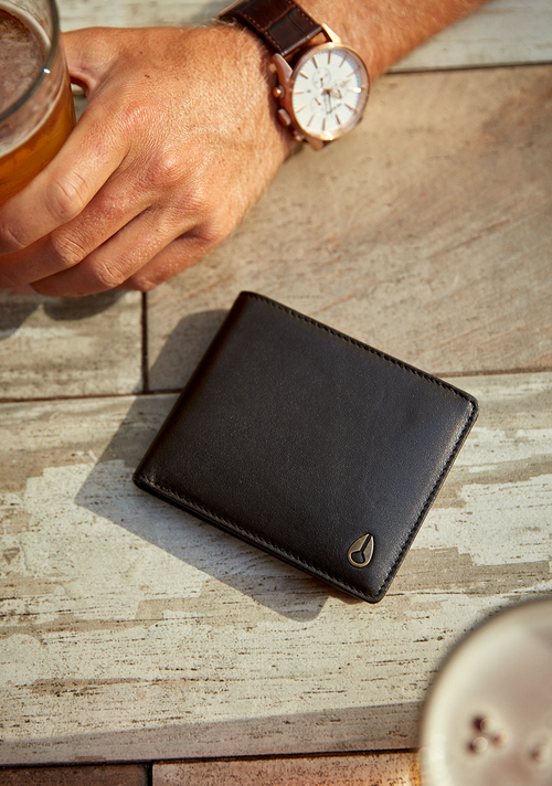 Pass Leather Wallet Brown