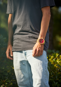 51 30 Chrono Gold Red V1 View 6