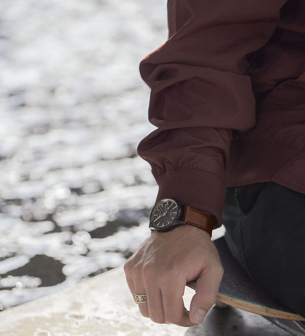 Sentry Solar Leather Gunmetal