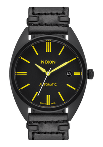 Supremacy Black / Yellow View 5