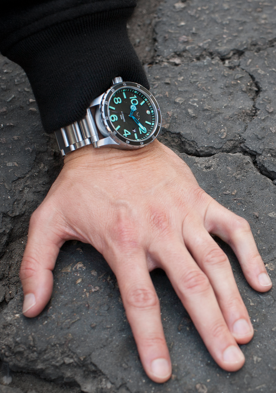 Diplomatic Black Teal Lum